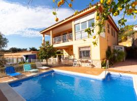 Catalunya Casas Heart of Costa Brava and 2,7km to beach, hotel v destinaci Blanes