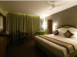 HOTEL BLACK & WHITE, hotel in Visakhapatnam