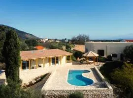Villa Velanidia in Drapanos