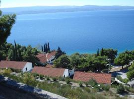 APARTMENTS ON THE BEACH IN BAY MALA LUKA, hotel in Omiš