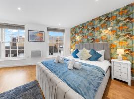 Stylish 1 Bedroom Apartment Near Heathrow, Windsor Castle, Thorpe Park - Staines London TW18, apartman Londonban