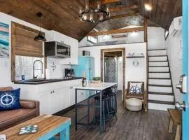 Life's a Beach - 3 Acres with Hot Tub
