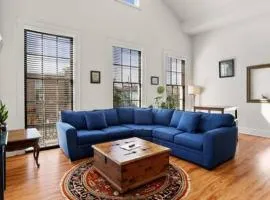 Timeless Elegance Historic NOLA Haven 2BD