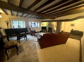 Grace Dieu Cottage - Sleeps 7, cottage in Whitwick