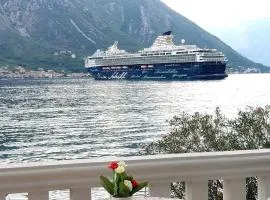 Montenegro Apartments - Private Beach