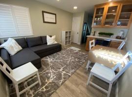 Newly remodeled condo, apartment in Groveland