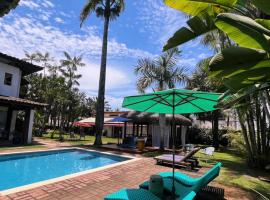 Pousada Casa Paradiso Guarujá, hotel em Praia de Pernambuco, Guarujá