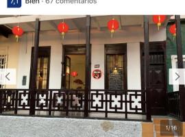 Hospedaje Felícita, παραλιακό ξενοδοχείο σε Pimentel