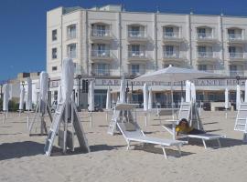 HOTEL PARADISE, hotel in Porto Cesareo