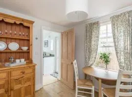 Victorian 2 Bedroom Home near the river Cam