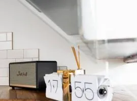 Stylish Cambridge Home with free parking