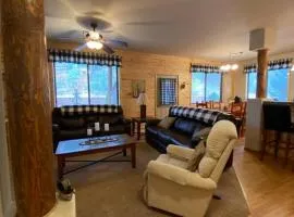 Cozy White Mountain Getaway!
