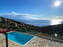 Apollo Romantic Sea View Villa, hotel a Kiveri