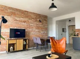 Concordia central apartment - private parking and balcony
