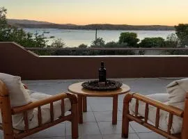 Penthouse Studio next to the Sea