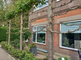 Klooster Achthuizen, bed and breakfast en Achthuizen