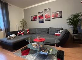 Große helle Ferienwohnung mit Balkon, ruhig gelegen mit guter Verkehrsanbindung, hotel v destinaci Bad Berneck im Fichtelgebirge