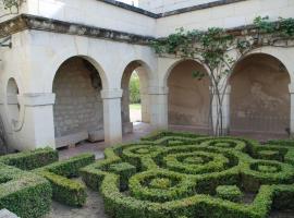 La maison de Typère, hotel in Candes-Saint-Martin
