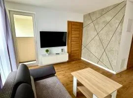 Jurajska Plaza - Nowoczesny apartament z osobną sypialnią, KLIMATYZACJA, Parking prywatny GRATIS - Kielce
