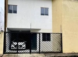 Duplex premium com garagem perto do centro 5 hósp.