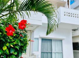 Sunset Beach House, hotell sihtkohas Chatan