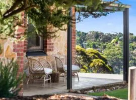 Rossini's Cottage - Hills Escape
