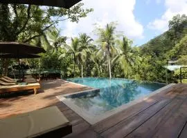 360 Rainforest