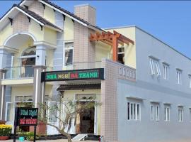 Nhà nghỉ Bá Thành - Lý Sơn – hotel w mieście Quang Ngai