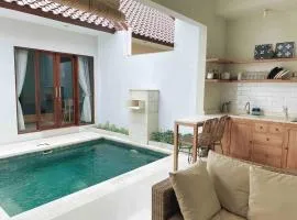 Modern Chic Villa w Private Pool Near Canggu