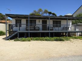 Bonnie Bliss - James Well, holiday home in Perara
