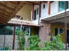 Pousada Tia Rosi com suites independente 100 mts da praia c ar, energia solar e atendimento vip