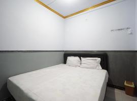 OYO 93628 Scorpion Guest House & Beach, hotel in Tulungagung