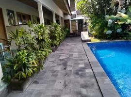 Jukung Dua Guest House