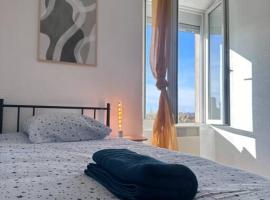 Villa confortable - 5min de Carcassonne, khách sạn có chỗ đậu xe ở Conques-sur-Orbiel