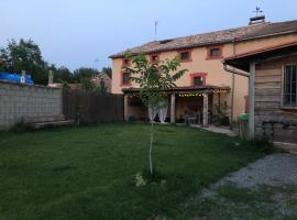 La Casona del Rio Abion, готель у місті Valdealvillo