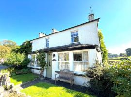 4 Bed in Sawrey LCC33, хотел с паркинг в Near Sawrey