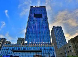 Mehood Lestie, Nantong Tongzhou New Century Avenue