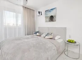 Bel Mare Sunrise Apartment with Balcony & Wellness Zone by Rent like home