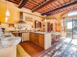 Viesnīca Beautiful Rignano Home in Tuscany - Happy Rentals pilsētā Rinjāno sull'Arno