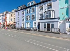 2 Bed in Aberdovey DY054