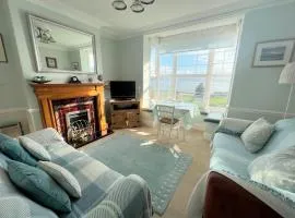 2 Bed in Aberdovey DY017