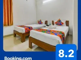 FabExpress PAS Residency - Nr Marina Beach