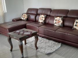 Cozy Appartment, hotel v destinaci Trianon