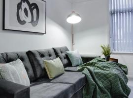 Stylish 2 bedroom flat - 15 minutes to Liverpool City Centre、バーケンヘッドのアパートメント