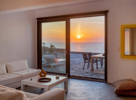 Ocean Villa Paros โรงแรมในSarakíniko