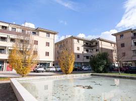 Appartamento SERGIO LUXURY CENTRO parking free, Ferienwohnung in Santa Maria degli Angeli