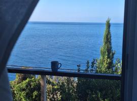 SunnyDay House, hotel a Masline