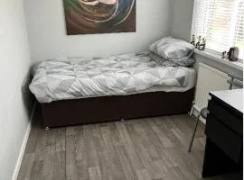 Macs Belfast Single bedroom