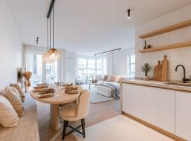 Luxury apartment with parking in Knokke: Knokke-Heist şehrinde bir otel