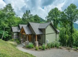 Alpine Outlook Newly-Constructed Home with Seclusion & Sweeping Mountain Views!